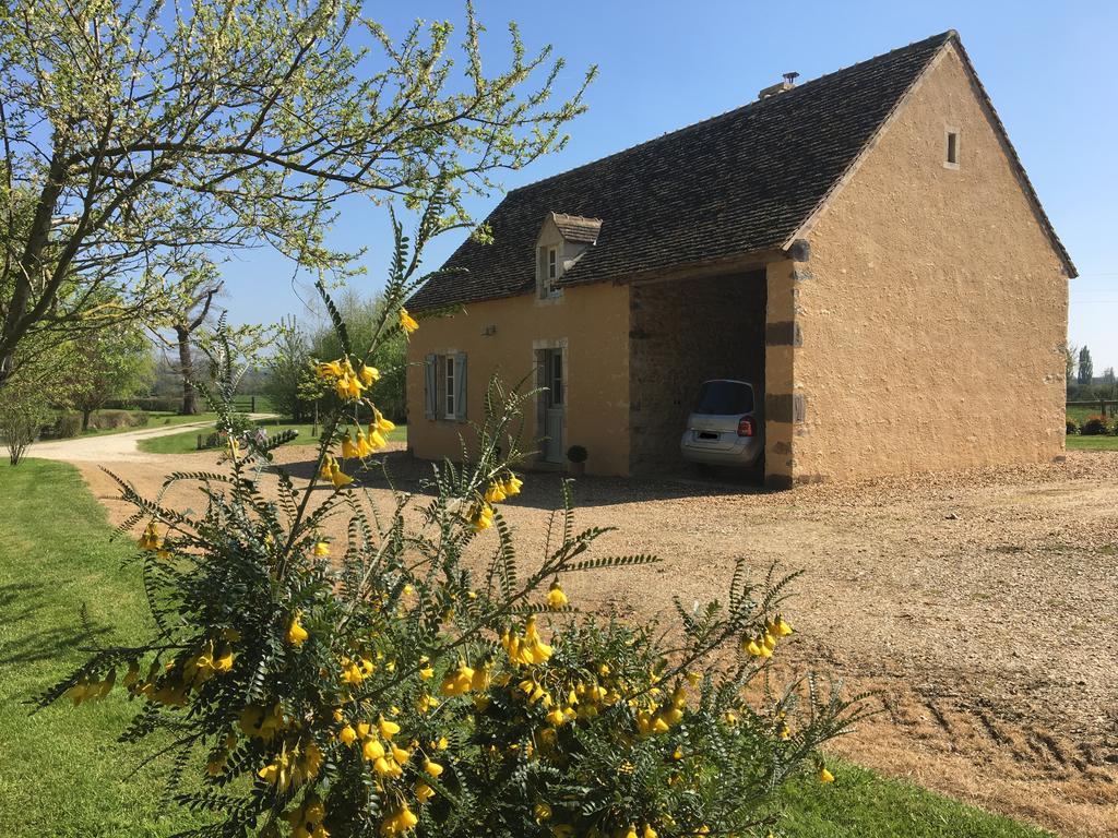 Gite De La Hertaudiere Montbizot Екстер'єр фото